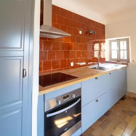 Stunning Panoramic Views And Heated Pool In Roussillon Roussillon (Vaucluse)