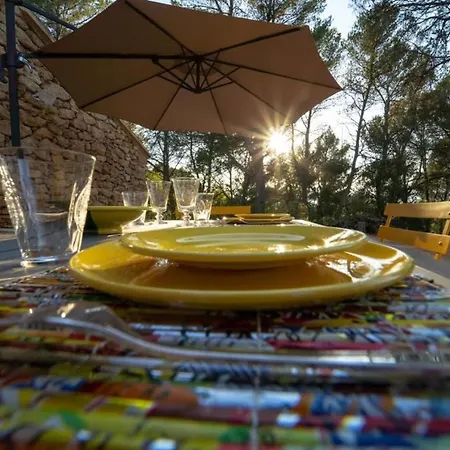 Holiday home Stunning Panoramic Views And Heated Pool In Roussillon