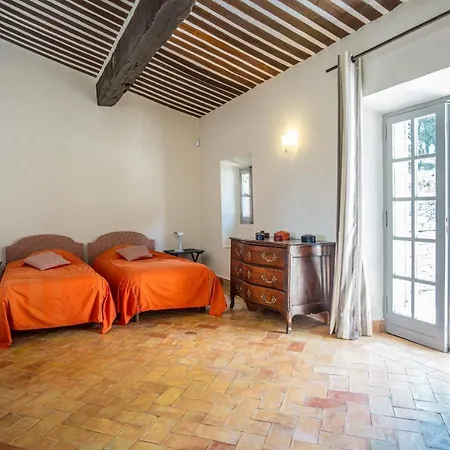 Stunning Panoramic Views And Heated Pool In Roussillon Holiday home Roussillon (Vaucluse)
